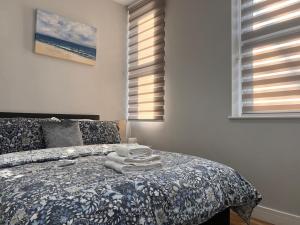 MJ Serviced apartment - West London