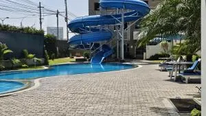 Apartamento de 3 dormitorios frente a plaza San Miguel con Piscina - Ventanilla