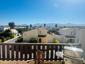 LECUME DES VAGUES- Spacieux 3 chambres Familial Tout Confort au Calme, Climatisé et Piscine, adapté au télétravail
