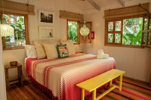 Surf Casitas - Mid Tide Bungalow