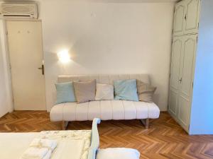 Apartments with parking space Klenovica, Novi Vinodolski - 24098