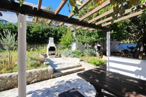 Apartments by the sea Baska, Krk - 24187