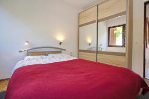 Apartments by the sea Baska, Krk - 24187