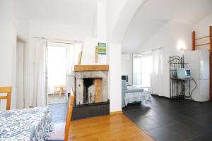 Apartments with parking space Baska, Krk - 24227