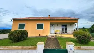 Casa da Avó Judite com vista para o Castelo de Óbidos - Roliça