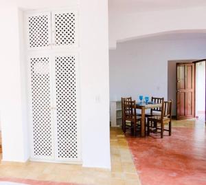 Lovely Beach Apartment in Tranquil Playa Bonita