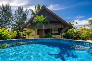 Toahere Beach House - Beachfront - Pool - Pontoon - Paui