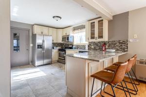 Game Room Fire Pit Dog Friendly