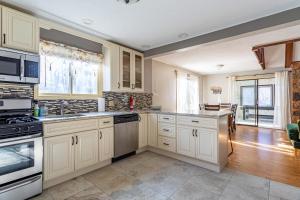 Game Room Fire Pit Dog Friendly