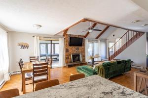 Game Room Fire Pit Dog Friendly