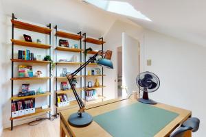 Sage Grove Sanctuary 3BD Hot Tub Fire Pit