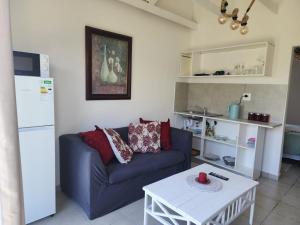 Kozy Cove near Bloubergstrand