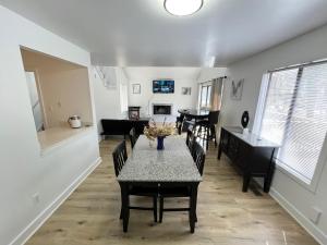 Spacious 2 bedroom house close to UNC