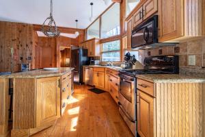 Whispering Pines Chalet Game Room Fire Pit