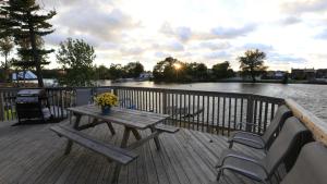Riverfront Cottages