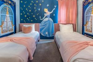 Brand NEW 10Bedrooms8 Baths At Windsor Island