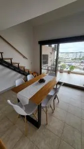 Loft con gran vista a la bahía - Benavídez