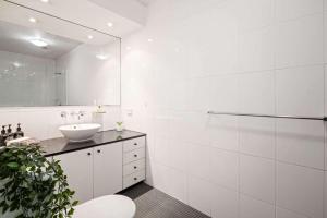 A Comfortable Studio Near Darling Harbour