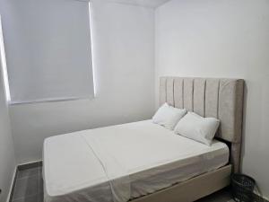 Apartamento NIZA con aire acondicionado cerca al CC Mayales Plaza