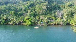 Beachfront Family EcoParadise to Coiba IslQueen