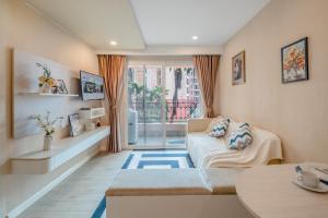 Seven Seas Condo Resort One-bedroom 5 minutes walk to Jomtien Beach