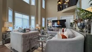 French Chateau Mansion In Richmond Hill - 列治文山