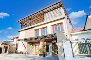 Collection O Padang City Center Near Transmart Padang Formerly De Orchids