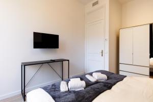 Modern 3 bedroom apartment ideally located