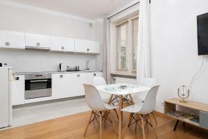 RentPlanet - Apartamenty Chmielna