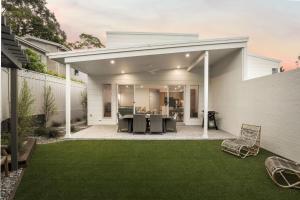 Stillwater on Stockton, 57B Stockton St - complete luxury in the heart of town - 4hvězdičkové hotely ve městě Nelson Bay