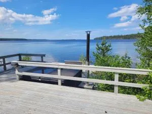 Blue villa with private beach - Pihlajaniemi