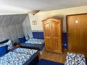 Quadruple Room with Shared Bathroom room in Gasthaus Luggwirt