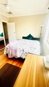 Burton Room 2 - Epping