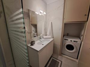 Finikas Apartment R203