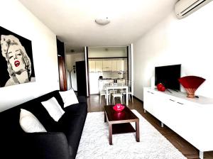 Blue wave apartment by the sea