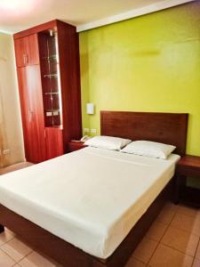 Joyce Apartelle Mandaluyong