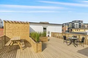 ROOF HOUSE, Downtown in Sandefjord - Rødbøl