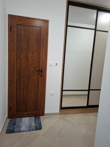 Апартамент Дерменджиев