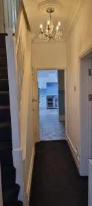 Beautiful Residential Within Easy Reach of Town - 牛顿勒威洛斯