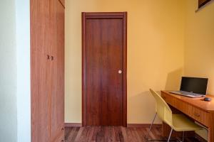 Holos Apartment img19