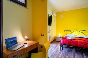 Holos Apartment img46