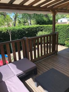 Campings Domaine des Iscles mobile home clim, jardinet sans vis-a-vis : photos des chambres