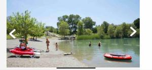 Campings Domaine des Iscles mobile home clim, jardinet sans vis-a-vis : photos des chambres