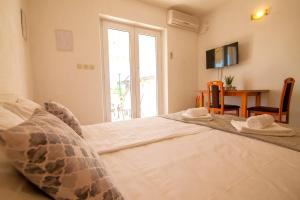 Dubas Studio Apartment