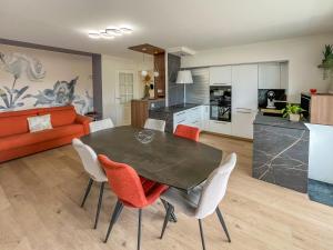 Appartement spacieux et décoré avec goût - quartier Pironnière - 6 personnes