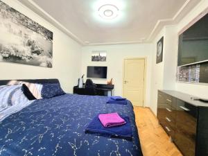 Luxury and Comfortable Central Apartment with Parking