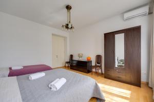 Sofa & Bobas Apartment