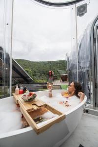 The Star Dome, Thunzi Bush Lodge