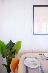 Spacious Taal View 2BR for 8 Pax in Tagaytay with Free Parking