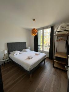 2 Pieces bourgeois centre de Cannes 4 couchages une pépite